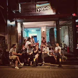 Yolo 호스텔